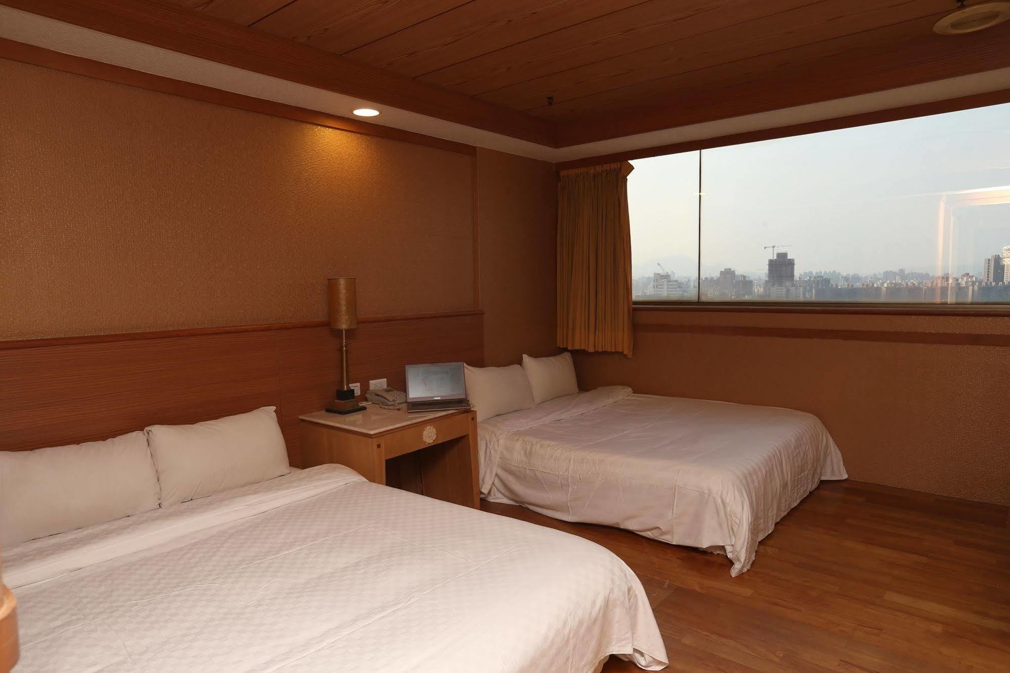 Banciaoking Hotel Taipei Bagian luar foto