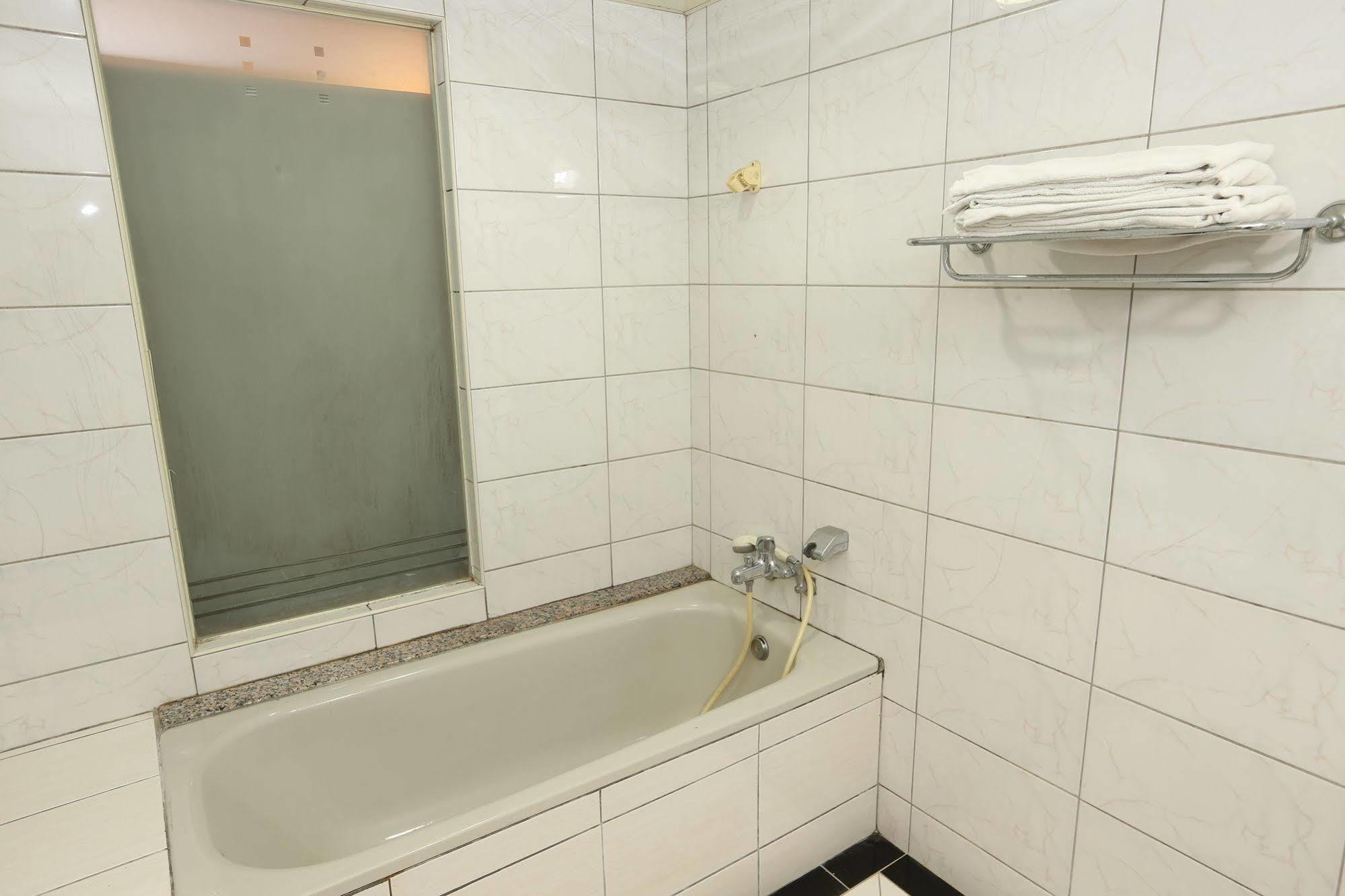 Banciaoking Hotel Taipei Bagian luar foto