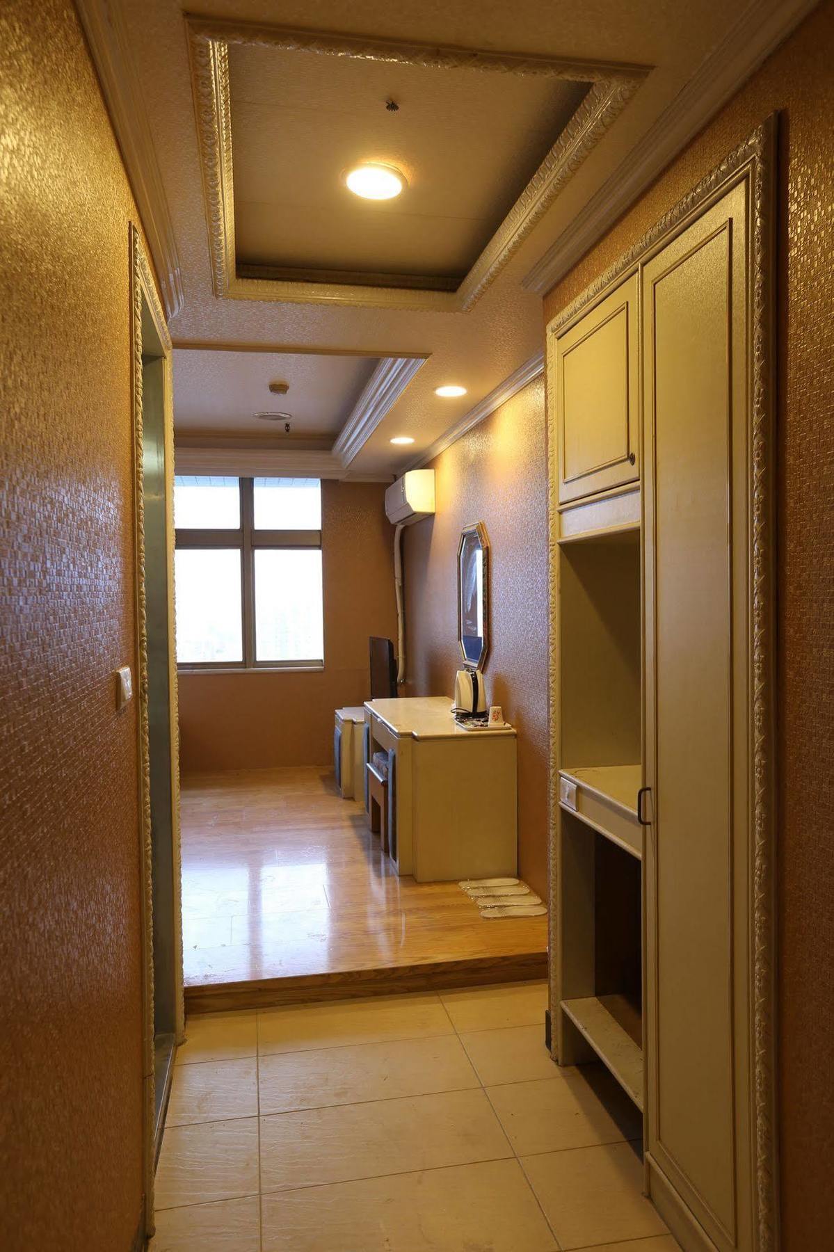 Banciaoking Hotel Taipei Bagian luar foto